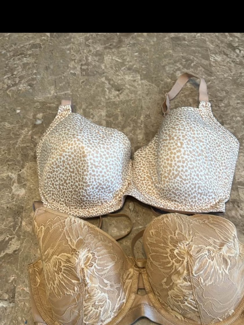 LOT OF TWO 36 DDD BRAS NEW NO TAGS